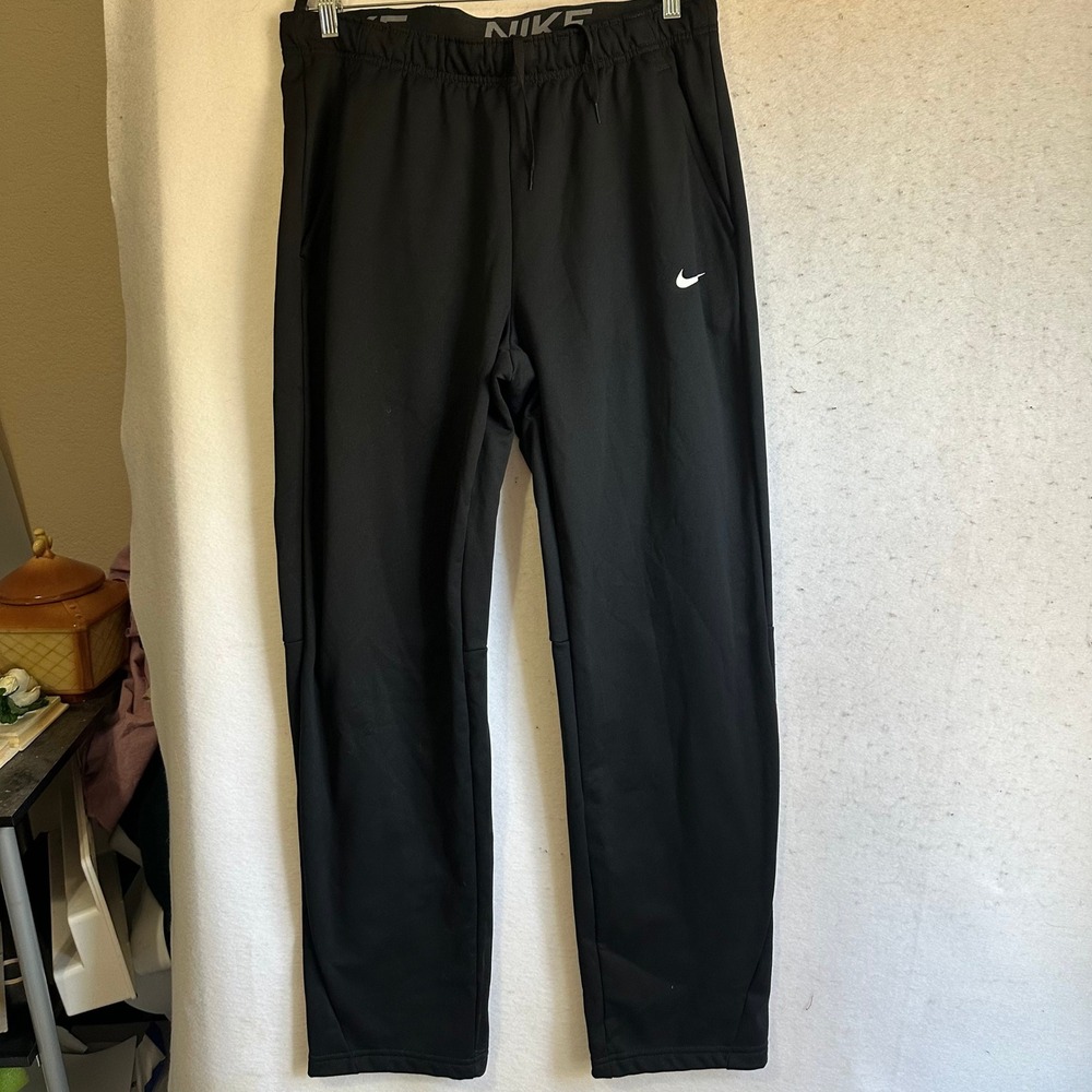 Nike Mens Therma-FIT Training Pants Black Straight Leg CN9428-010 Large NWT